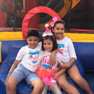 Meet your Posher, Vicky